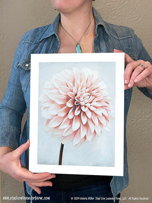 A La Mode Dahlia Art Print